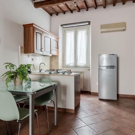 Lucca - Piazza Dell'Anfiteatro Central Apartment! Exteriör bild