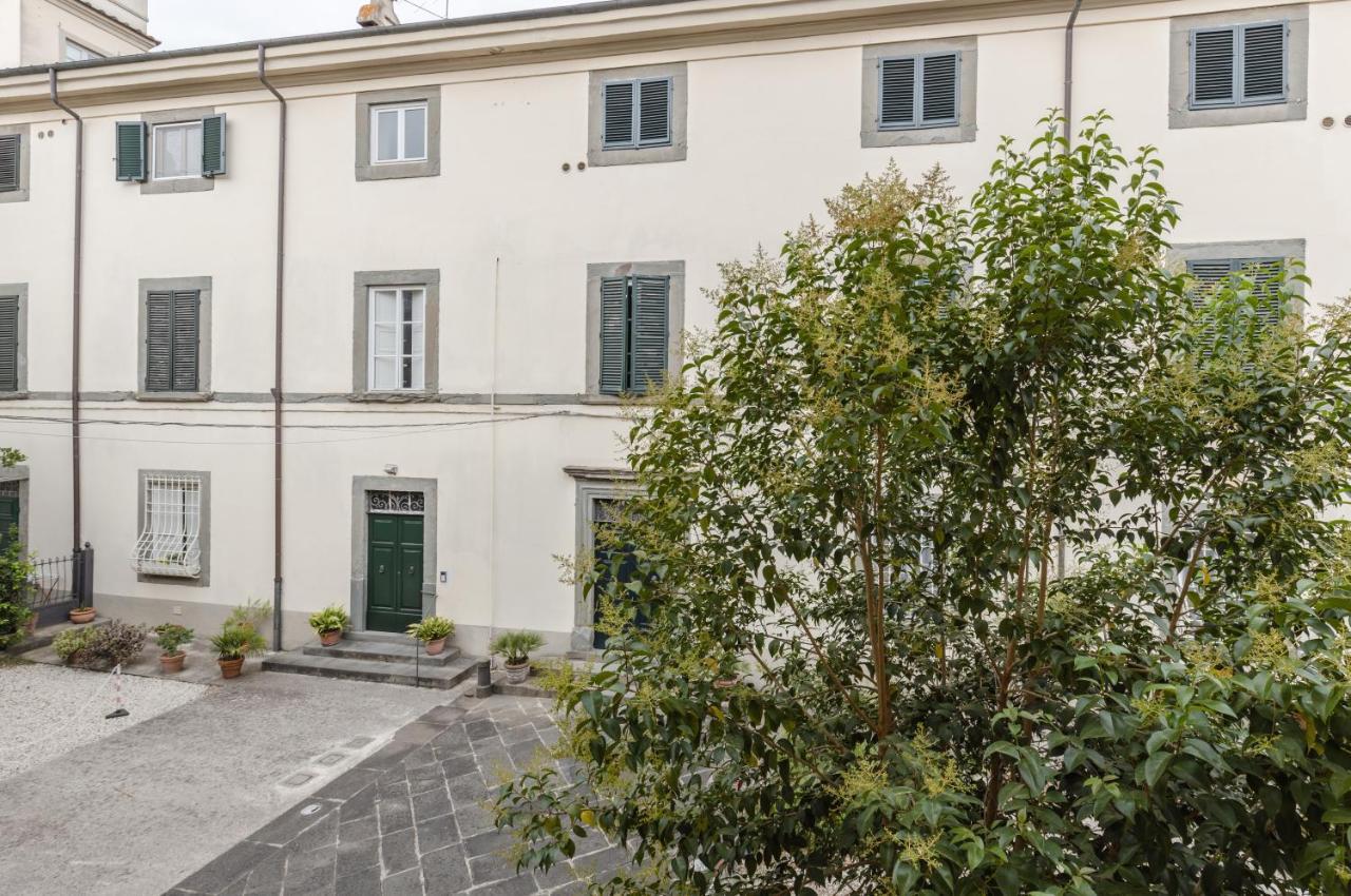 Lucca - Piazza Dell'Anfiteatro Central Apartment! Exteriör bild